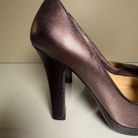 Cole Haan Metallic Bronze Snake-Embossed Platform Heels Size 8 - Picture 4 of 12